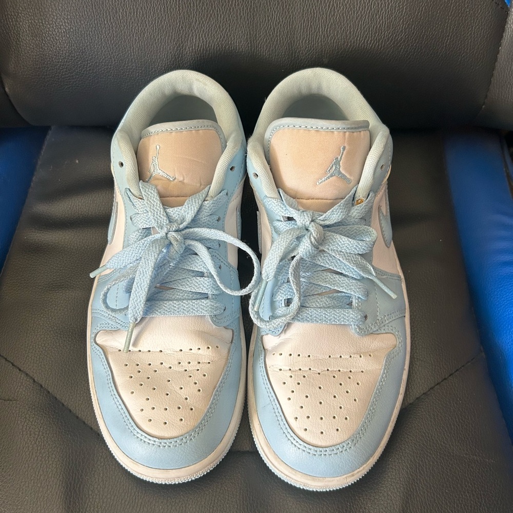 Women’s Air Jordan Retro 1